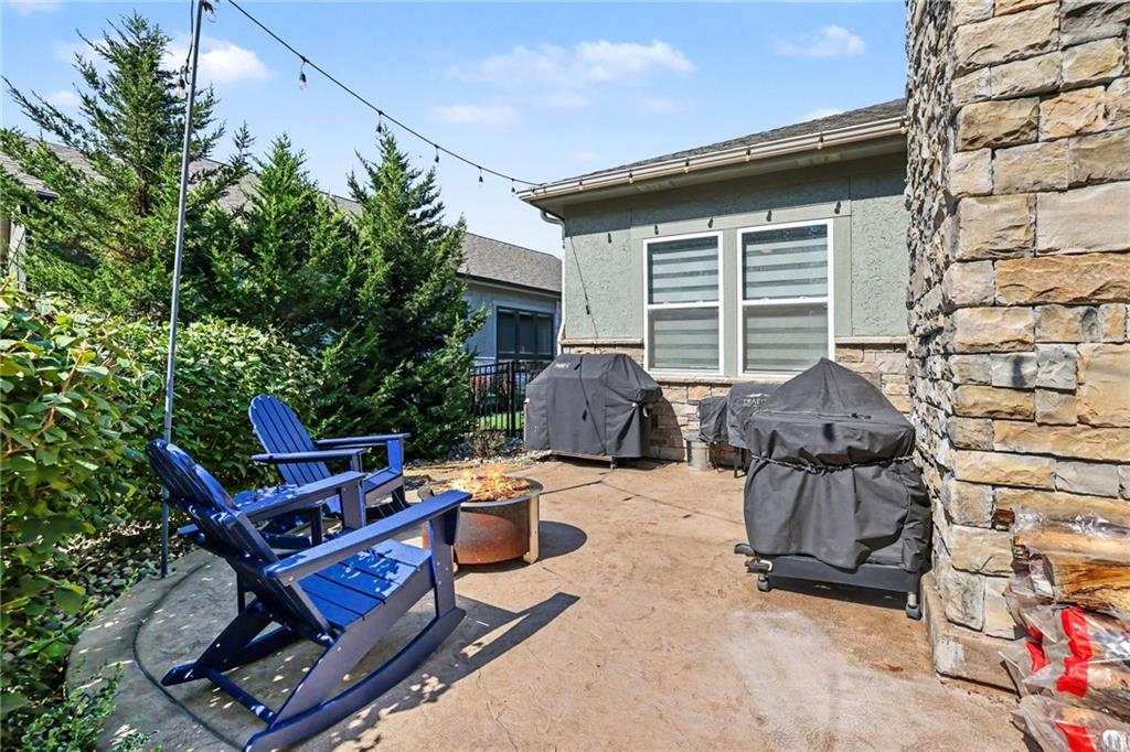 16245 Broadmoor Street Property Photo 5