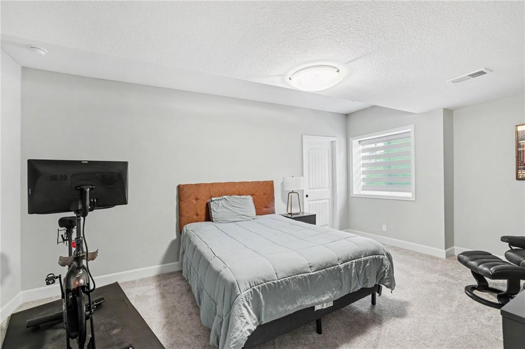 16245 Broadmoor Street Property Photo 25
