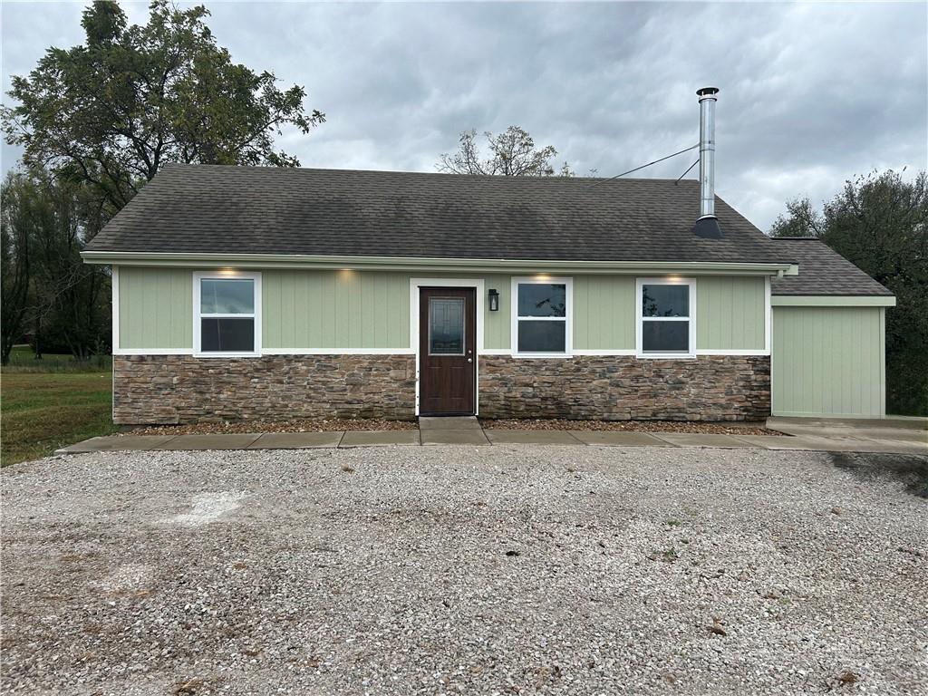 1908 NW 600th Road Property Photo 1
