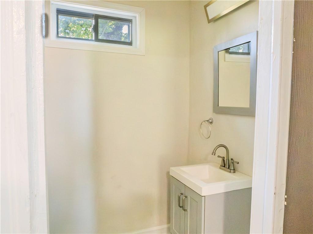 2011 Montgall Avenue Property Photo 7