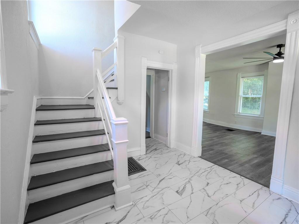 2011 Montgall Avenue Property Photo 9