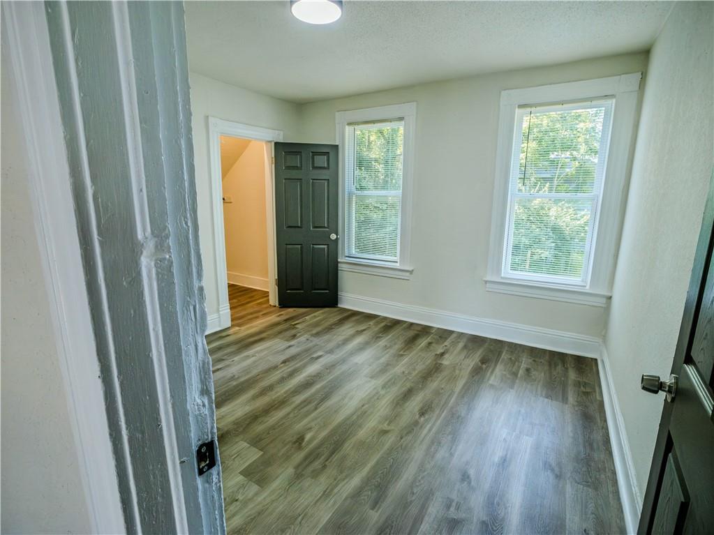 2011 Montgall Avenue Property Photo 13