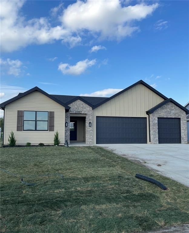 1102 Bluestem Circle Property Photo 2