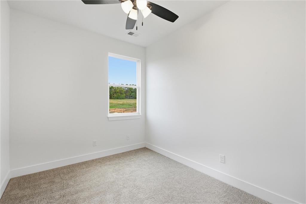 1102 Bluestem Circle Property Photo 10