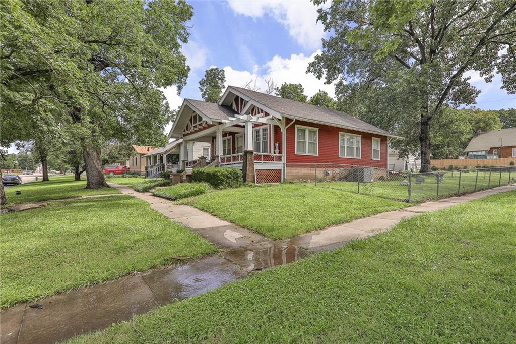 416 S 6th Street Property Photo 1