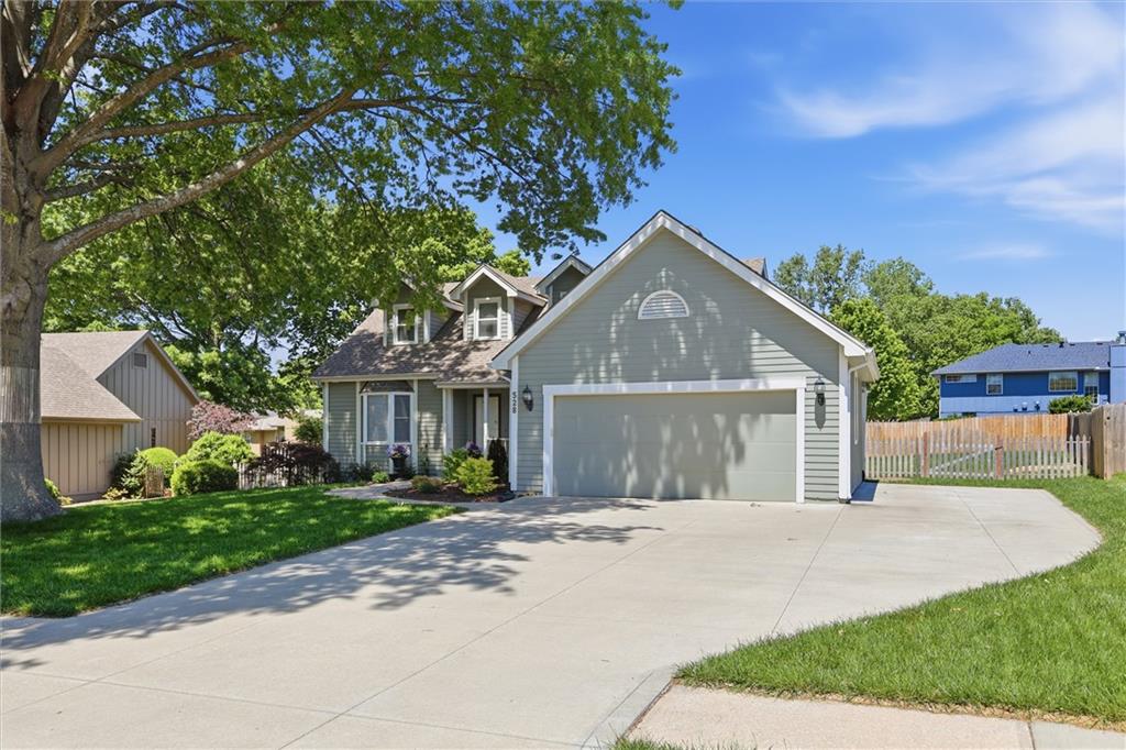 528 Ne Bordner Drive Property Photo 3