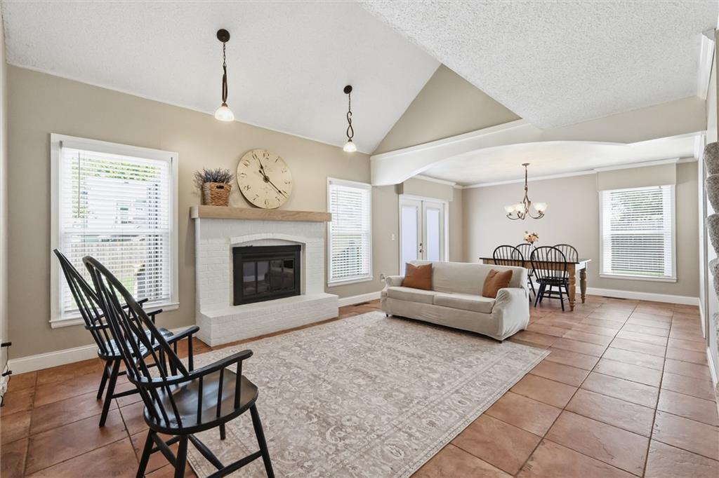 528 Ne Bordner Drive Property Photo 4