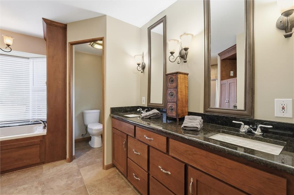 528 Ne Bordner Drive Property Photo 18