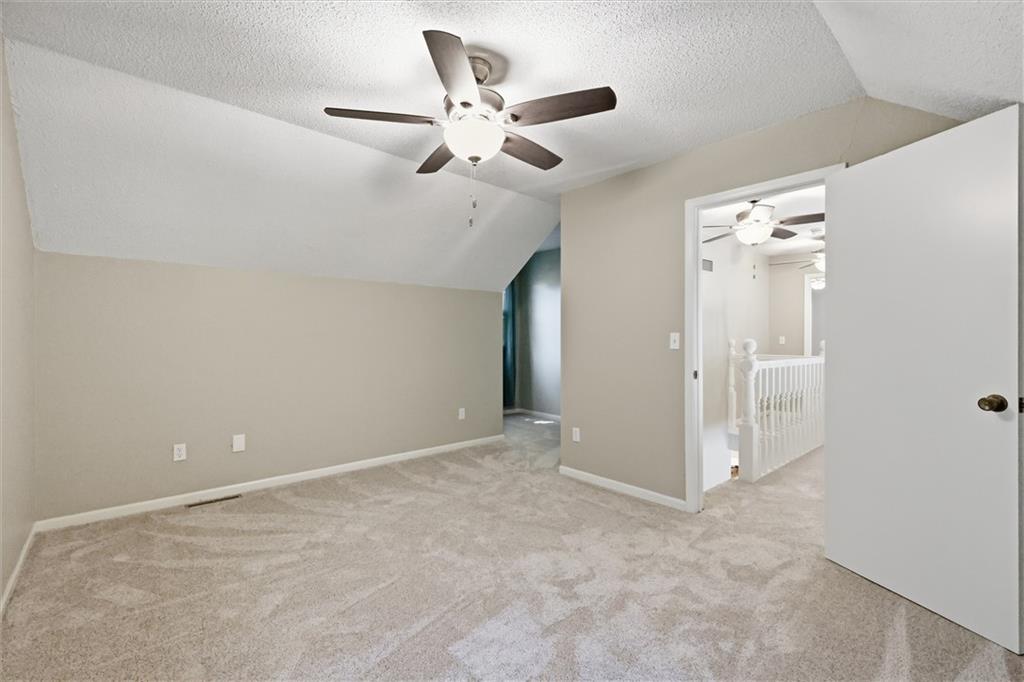 528 Ne Bordner Drive Property Photo 21