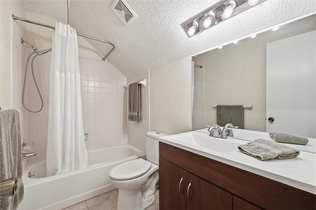 528 Ne Bordner Drive Property Photo 24