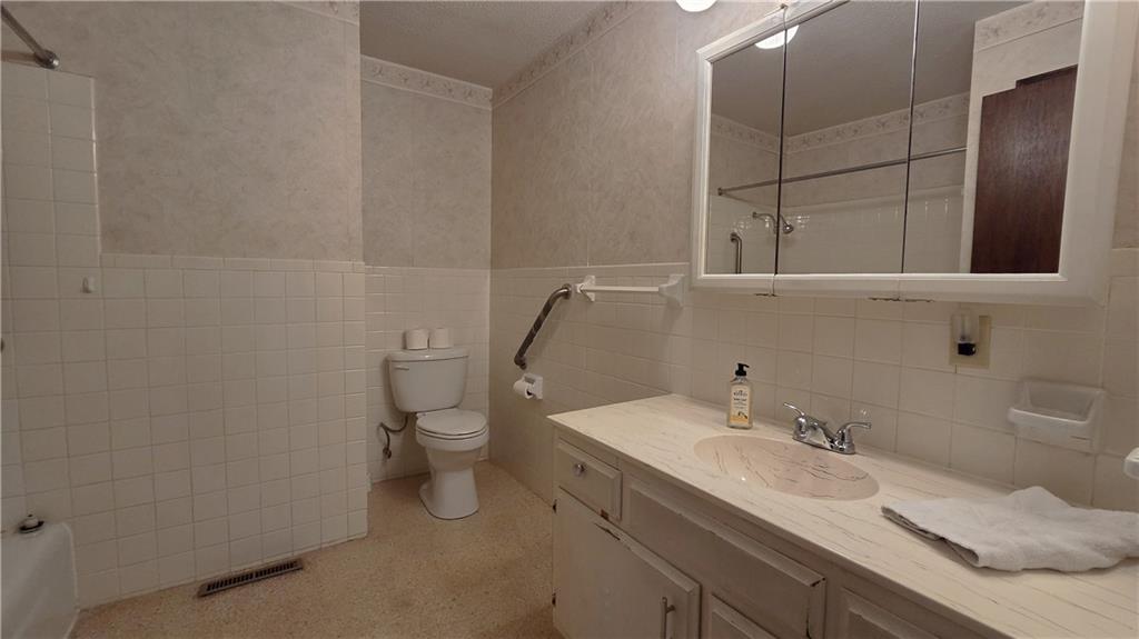 609 Park Street Property Photo 20