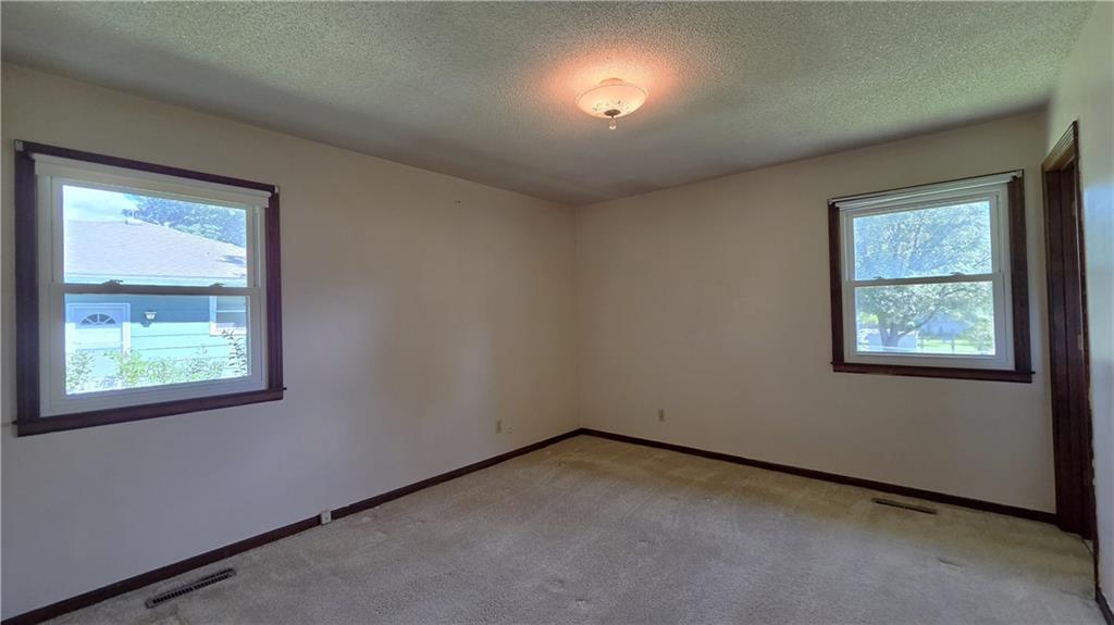 609 Park Street Property Photo 27