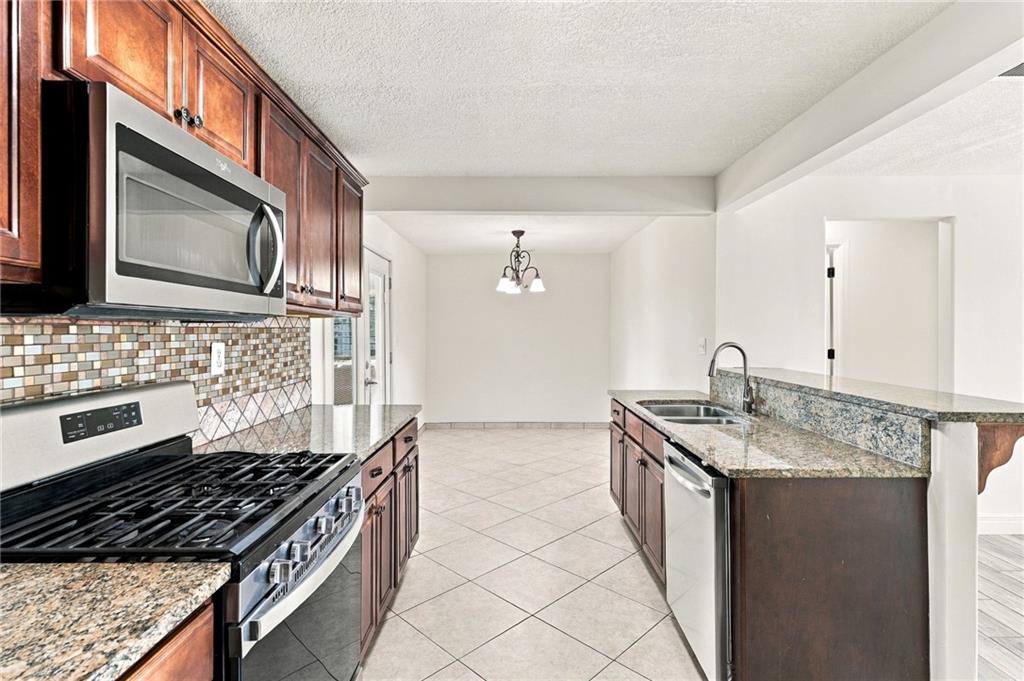 3306 Hagemann Street Property Photo 12