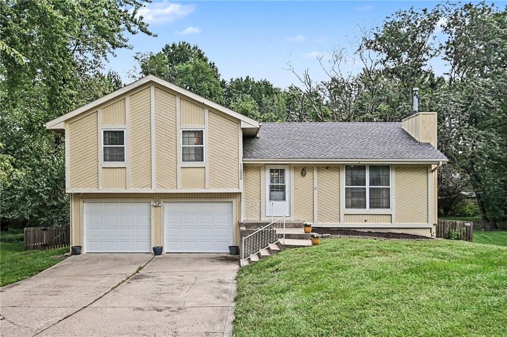 11225 N Tracy Avenue Property Photo 2