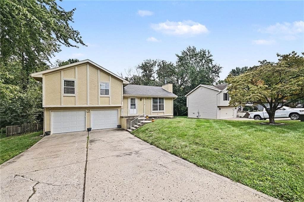 11225 N Tracy Avenue Property Photo 4