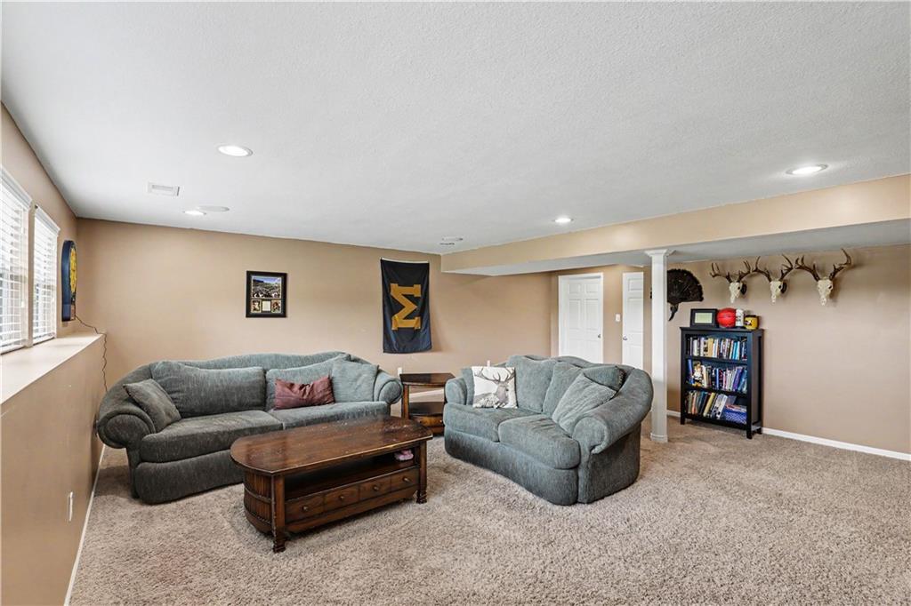 2240 Sw Morris Drive Property Photo 20