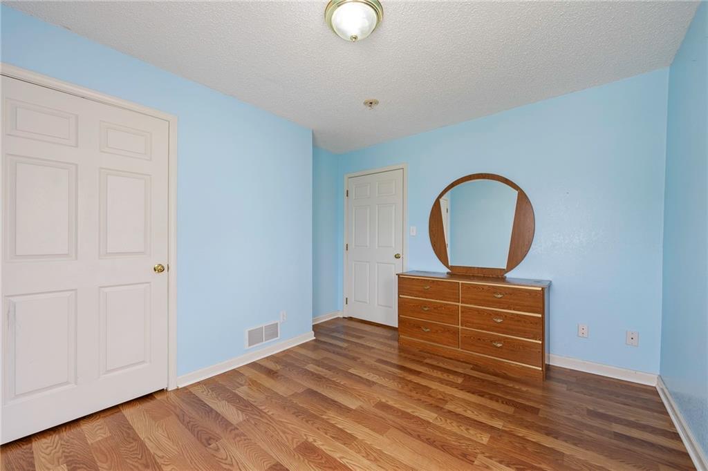 2005 E 34th Street Property Photo 12