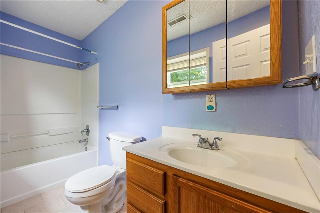 2005 E 34th Street Property Photo 13