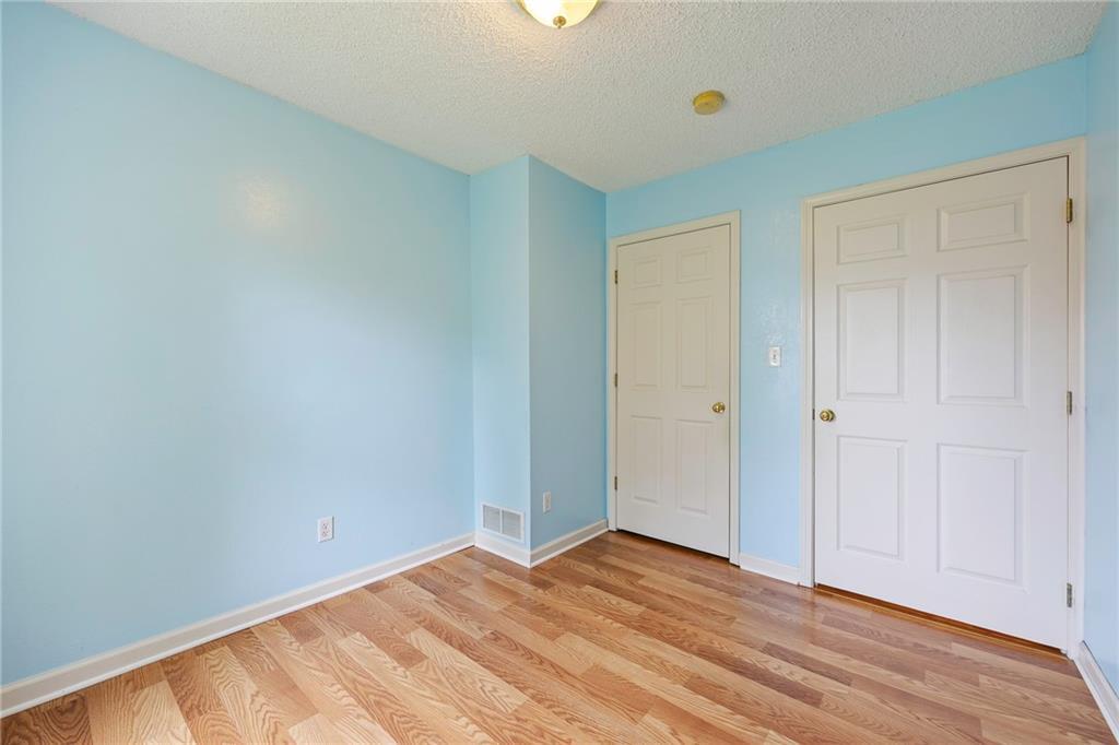 2005 E 34th Street Property Photo 15