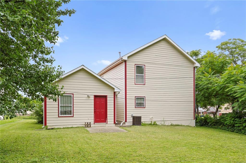 2005 E 34th Street Property Photo 22