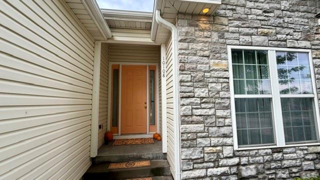 10108 N Willow Avenue Property Photo 1