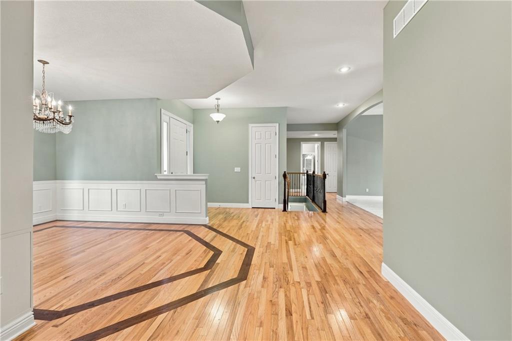 10108 N Willow Avenue Property Photo 13