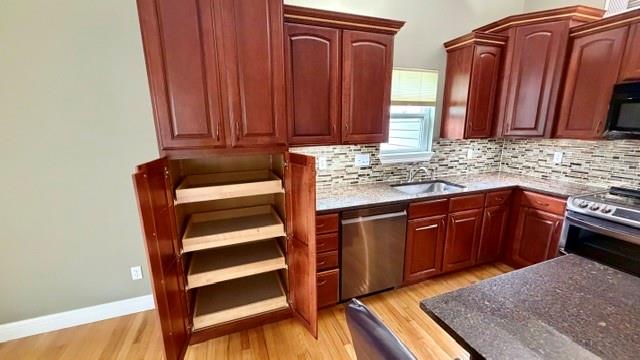 10108 N Willow Avenue Property Photo 16