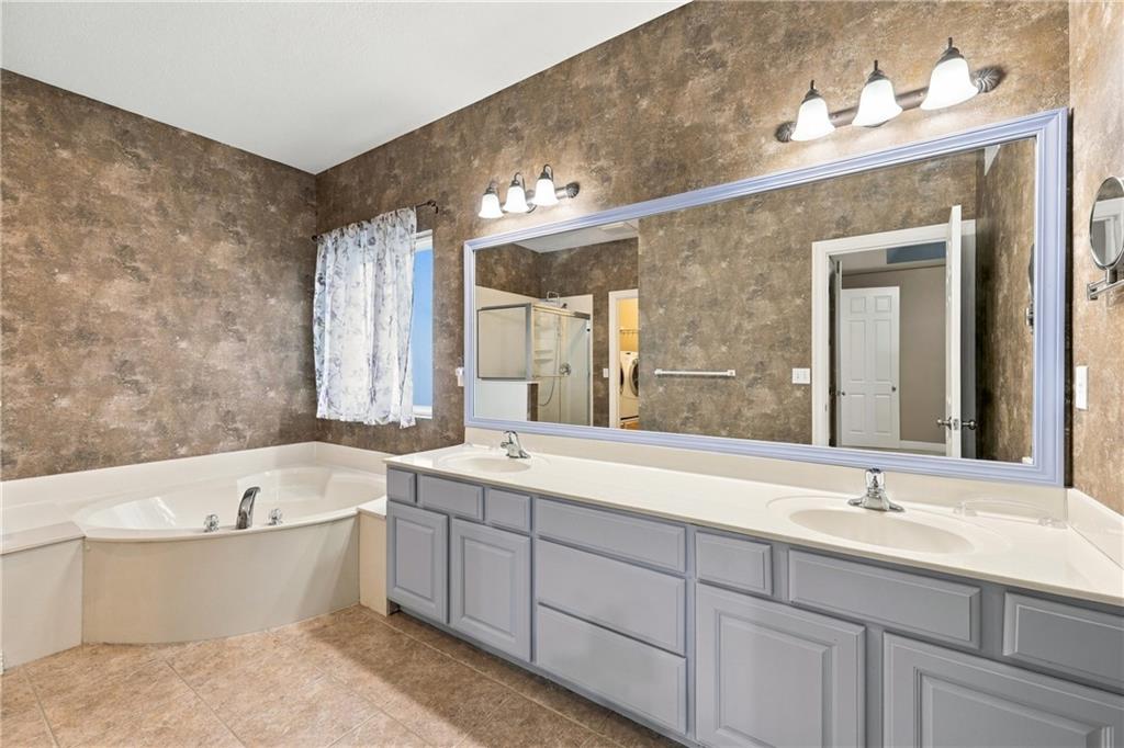 10108 N Willow Avenue Property Photo 25