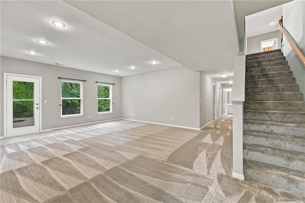 10108 N Willow Avenue Property Photo 32