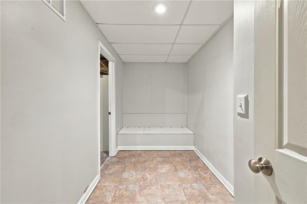 10108 N Willow Avenue Property Photo 38