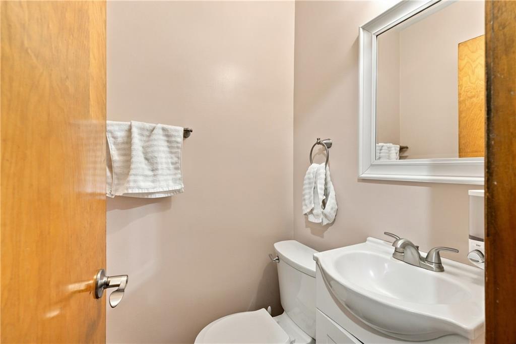10407 E 30th Terrace Property Photo 14