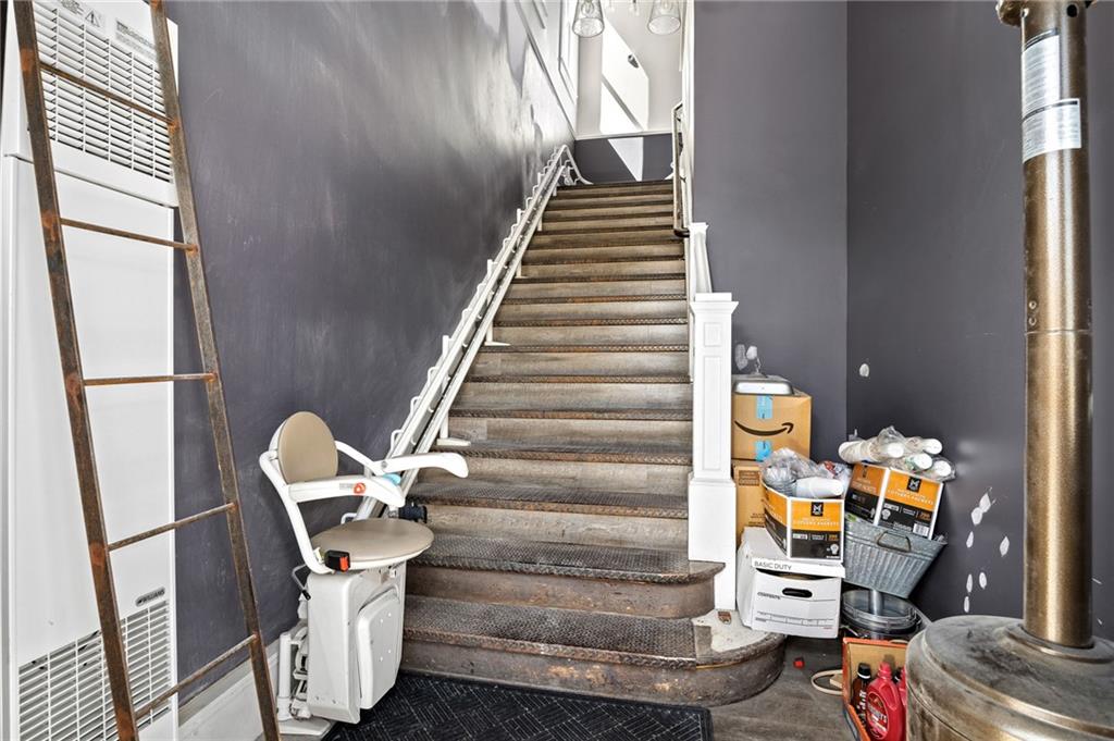 722 Felix Street Property Photo 45