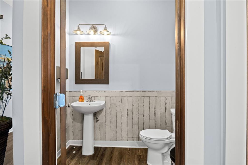 722 Felix Street Property Photo 67