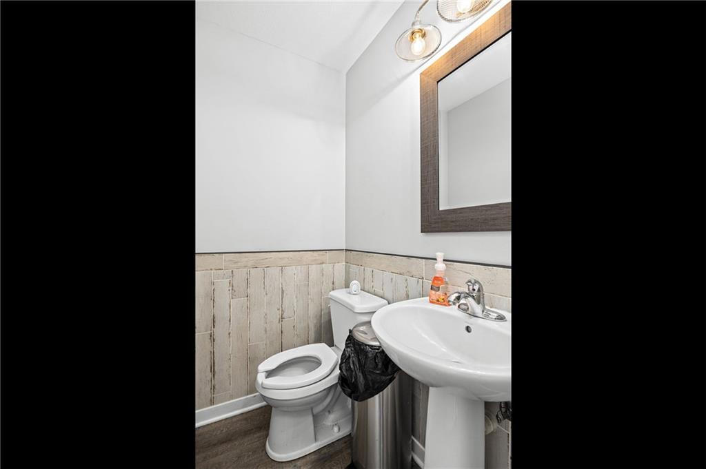 722 Felix Street Property Photo 74