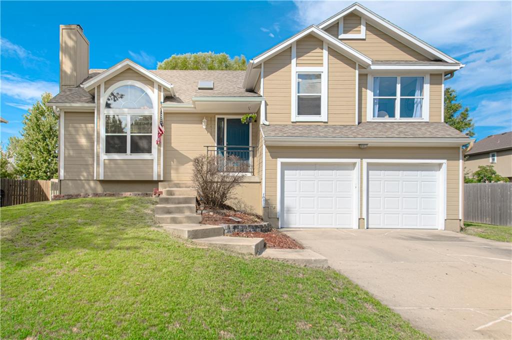 18412 W 163RD Street Property Photo 1