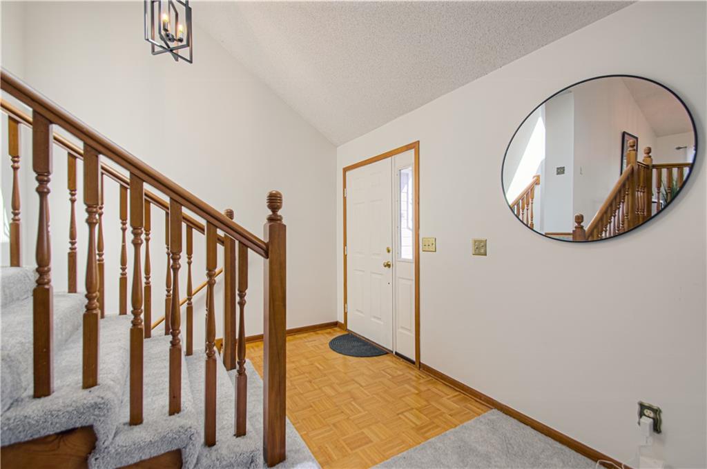 18412 W 163rd Street Property Photo 6