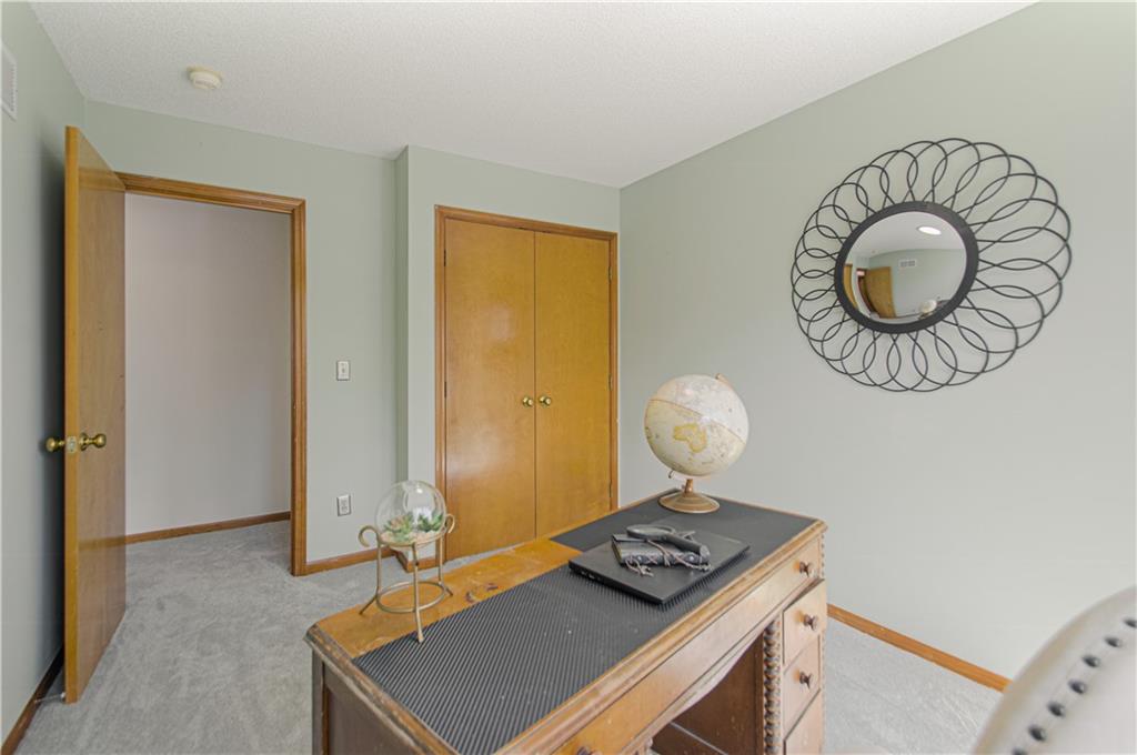18412 W 163rd Street Property Photo 23