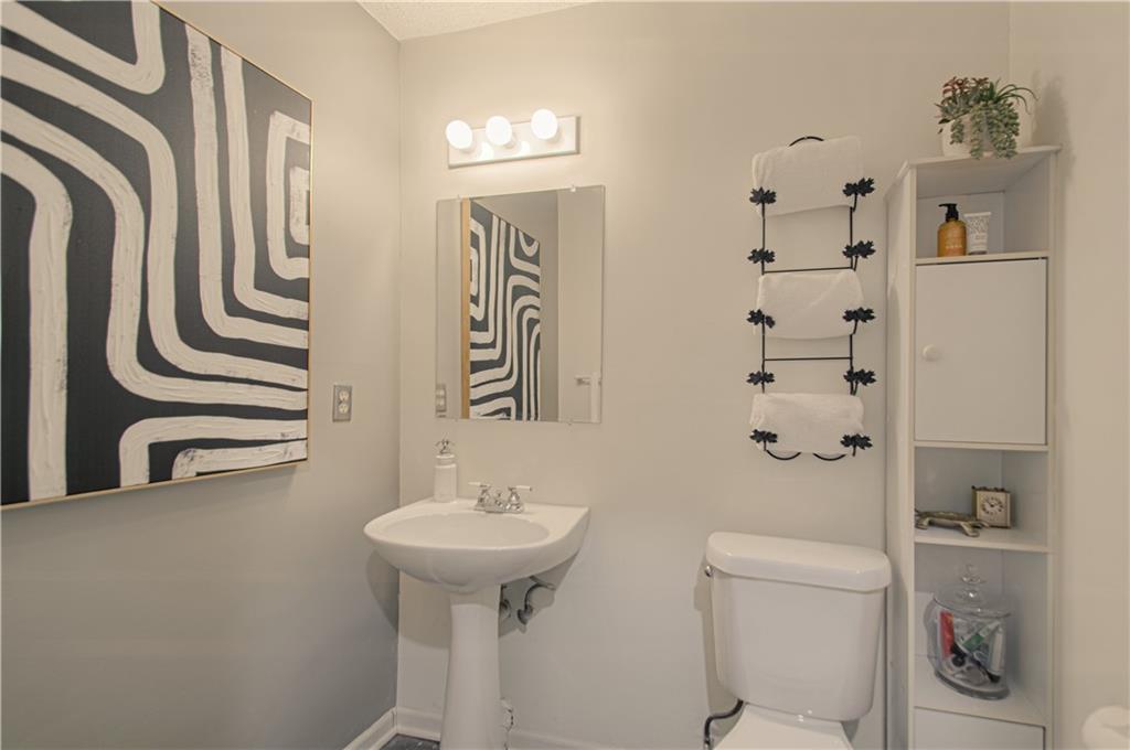 18412 W 163rd Street Property Photo 29