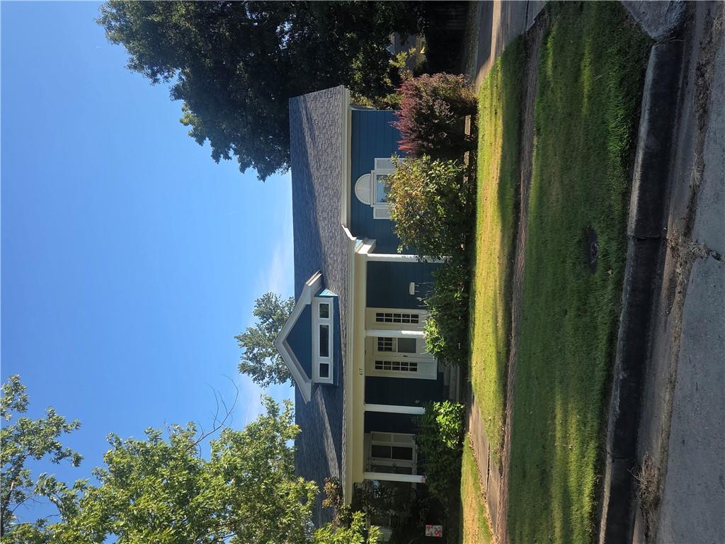417 W Washington Street Property Photo 3