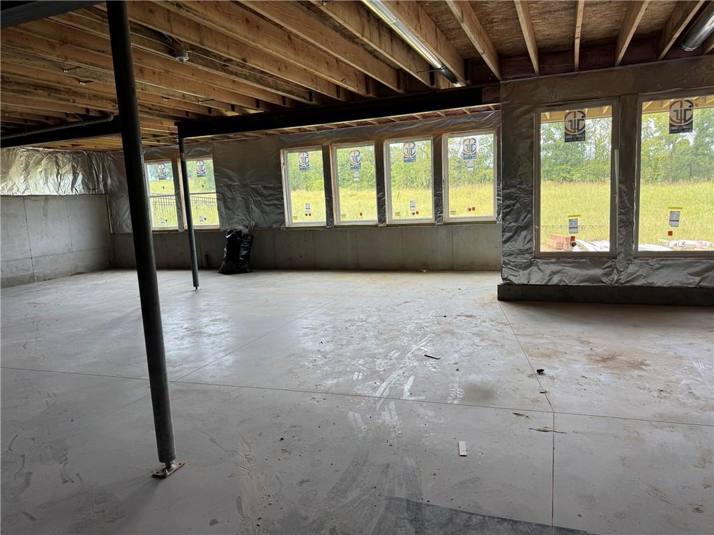 2148 Black Walnut Drive Property Photo 3