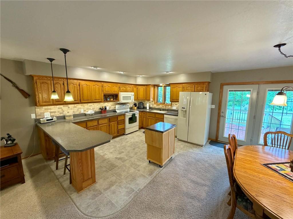 314 E Thompson Street Property Photo 6