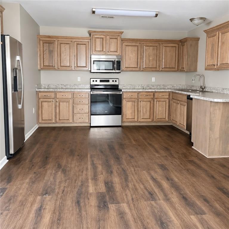 899 W Gay Street Property Photo 12