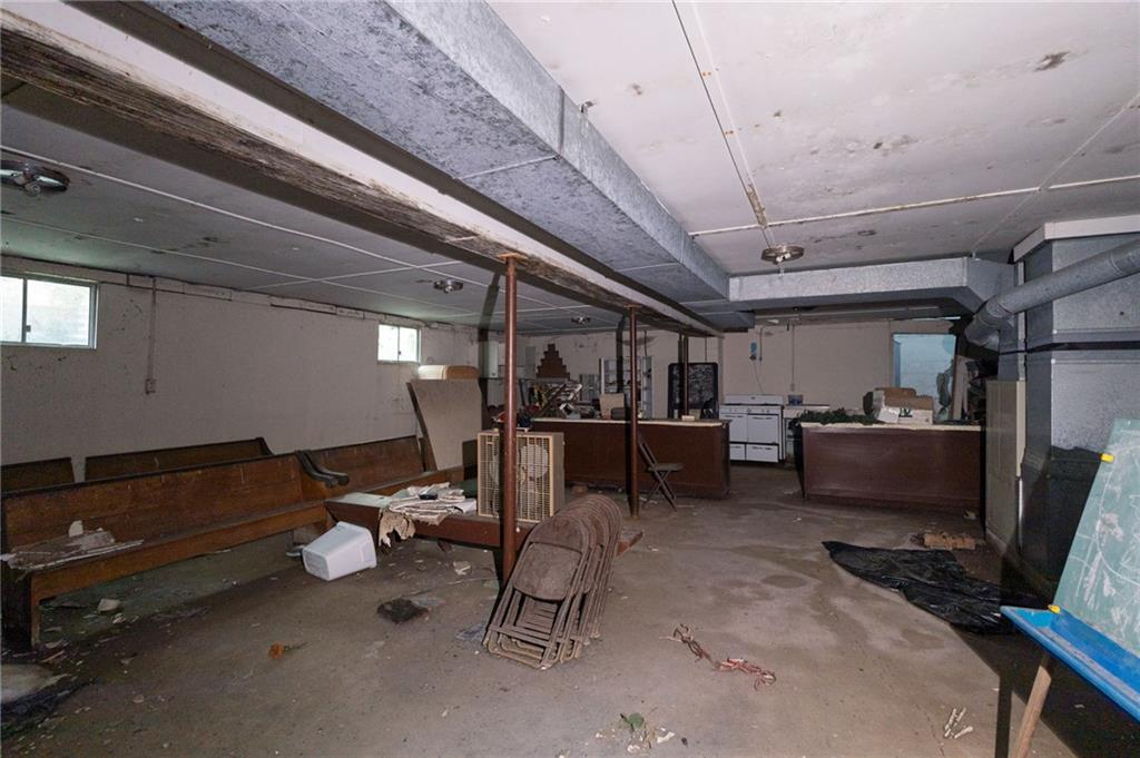 Ne High Point Drive Property Photo 17