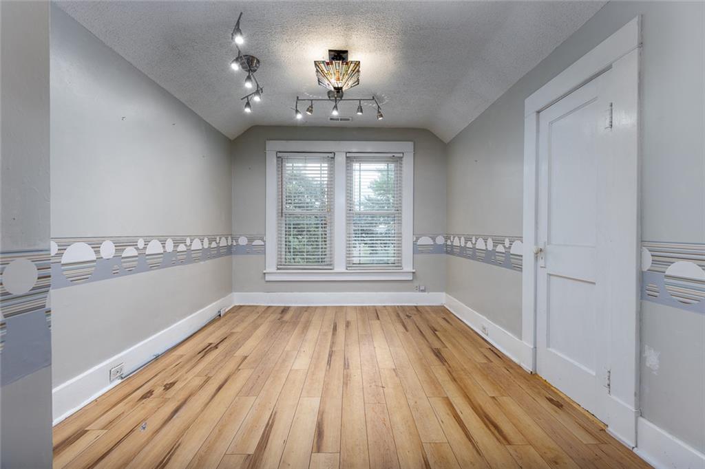 101 North Street Property Photo 28