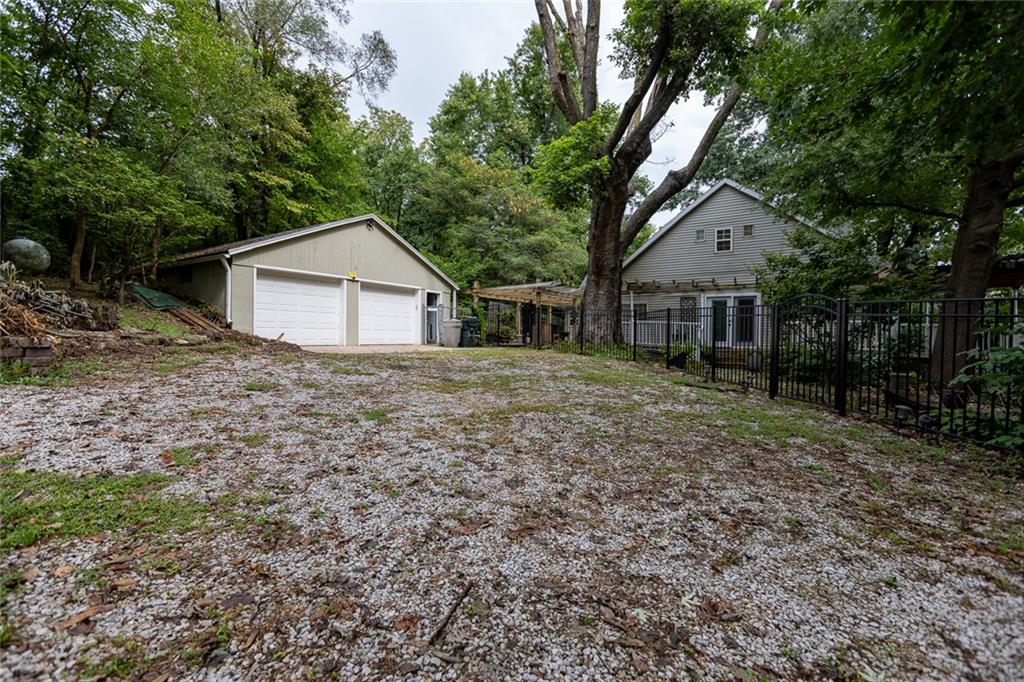 101 North Street Property Photo 32