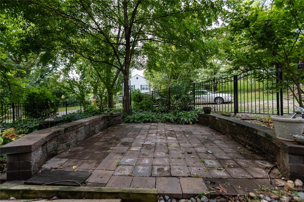 101 North Street Property Photo 35