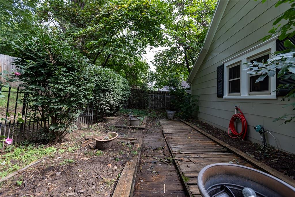 101 North Street Property Photo 39