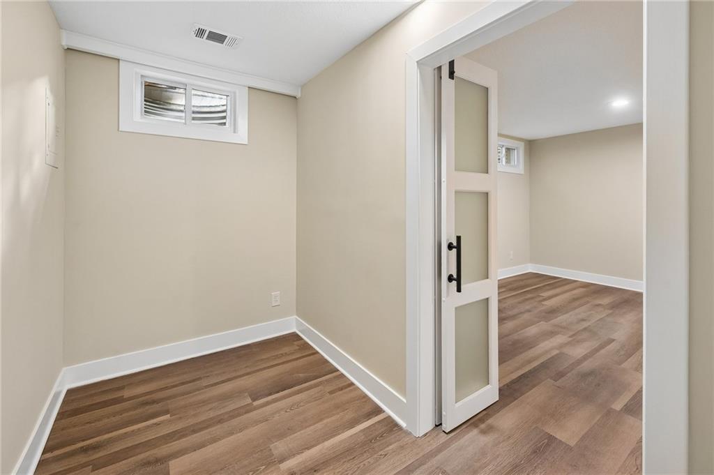 8648 W 108th Place Property Photo 19