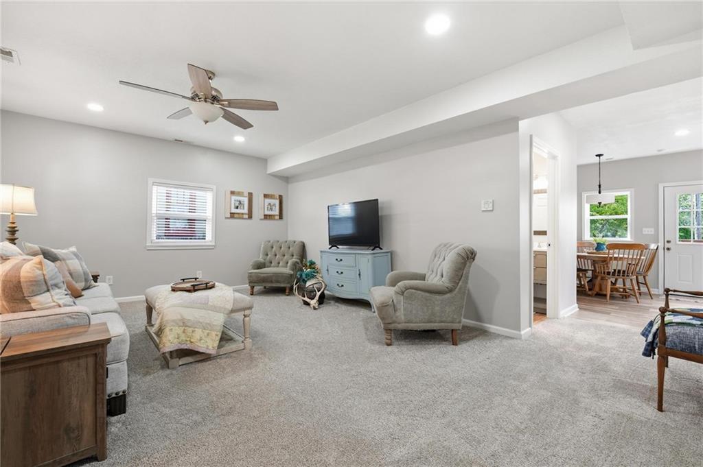 107 E Wea Street Property Photo 5