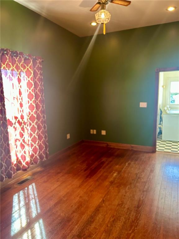 210 Main Street Property Photo 8